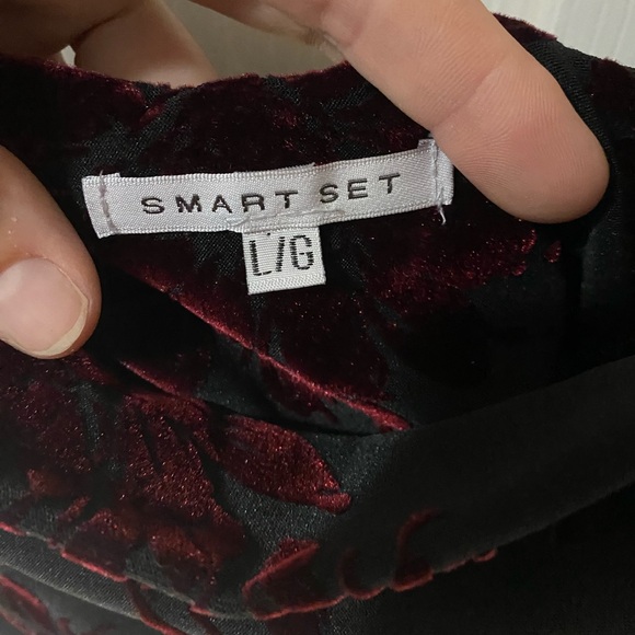 Smartset black with red velvet flowers size large - Picture 5 of 5